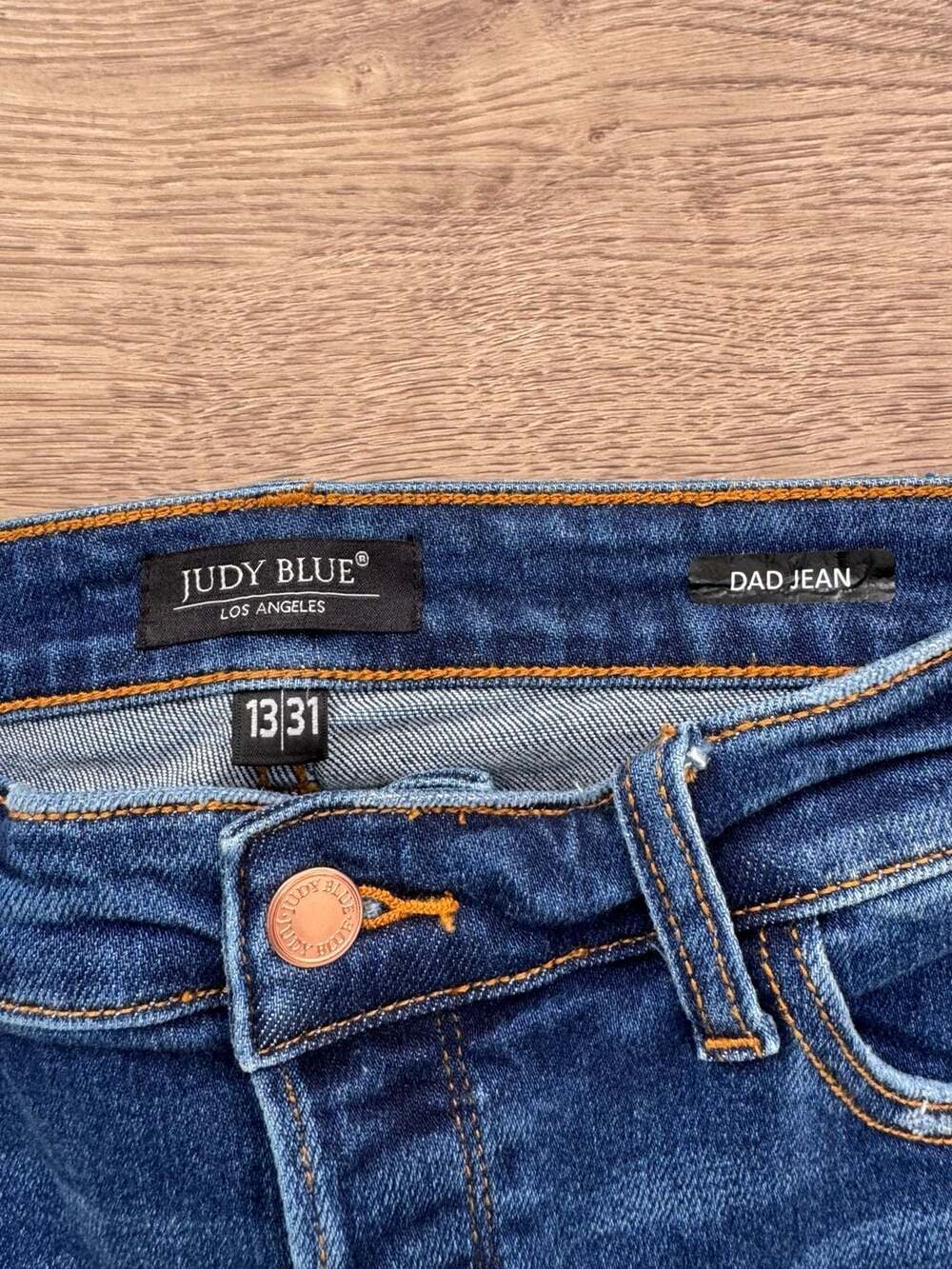 Judy Blue High Rise Dad Jeans Raw Hem Medium Wash Denim Size 13/31 - Picture 4 of 15